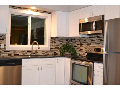 10008 Harrison Rd, Bloomington, MN 55437 photo 7