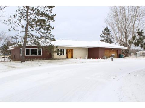 101 Mini Dr, Staples, MN 56479 photo 1