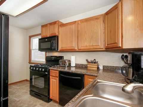 2100 E 87th St, Bloomington, MN 55425 photo 10
