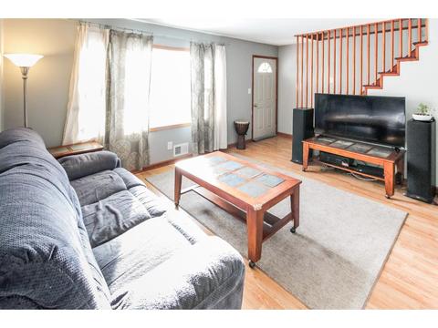 29 Inner Dr, Circle Pines, MN 55014 photo 4