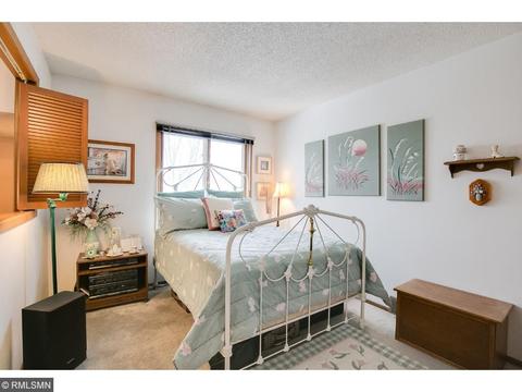 3832 Laurel Ct, Eagan, MN 55122 photo 12