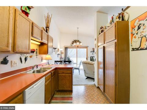 3832 Laurel Ct, Eagan, MN 55122 photo 10