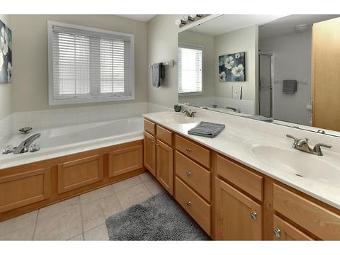 620 Sunnyridge Ln, Loretto, MN 55357 photo 9