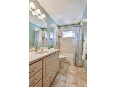 10124 Harrison Rd, Bloomington, MN 55437 photo 20
