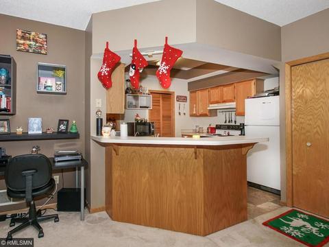 1862 Sapphire Pt, Eagan, MN 55122 photo 9