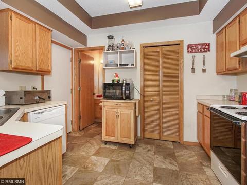 1862 Sapphire Pt, Eagan, MN 55122 photo 10
