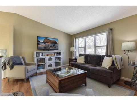 185 Meadow Dr, Loretto, MN 55357 photo 10