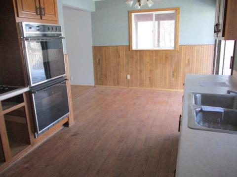 2915 2nd Ave NW, Faribault, MN 55021 photo 8