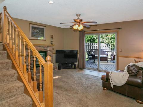 3922 Boston Cir, Eagan, MN 55123 photo 2