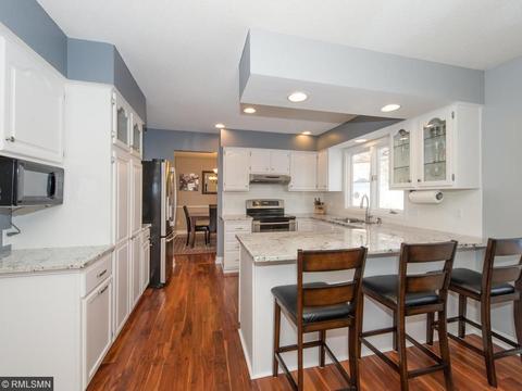 1291 Dunberry Ln, Eagan, MN 55123 photo 8