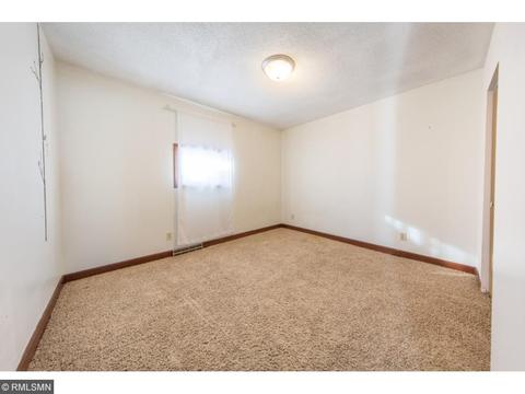 896 Geranium Ave E, Saint Paul, MN 55106 photo 6