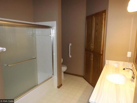 4085 Cashell Gln, Eagan, MN 55122 photo 6