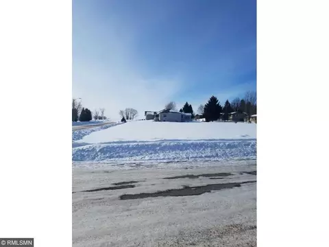 10 Royal Crest Dr, Rice Lake, WI 54868