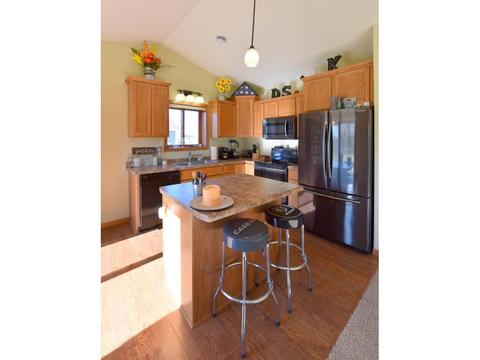 602 Spruce Dr, Staples, MN 56479 photo 3
