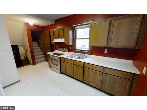 513 4th St SE, Willmar, MN 56201 photo 4