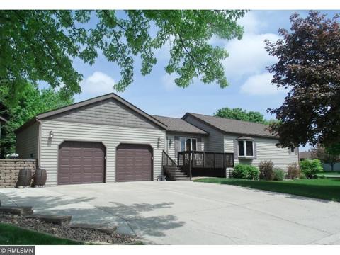 2307 11th St E, Glencoe, MN 55336 photo 1
