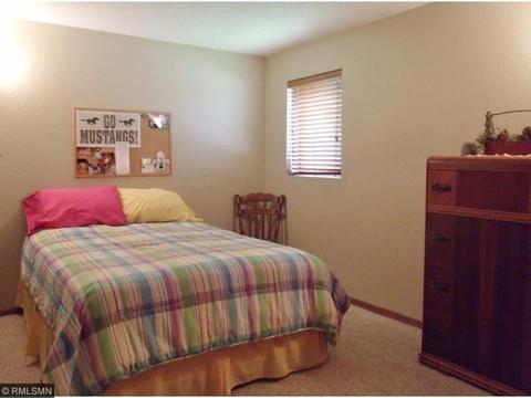2307 11th St E, Glencoe, MN 55336 photo 11