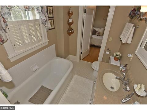 406 7th St NW, Faribault, MN 55021 photo 13