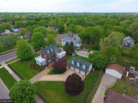 406 7th St NW, Faribault, MN 55021 photo 4