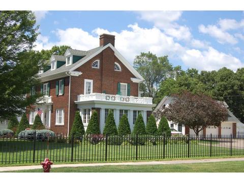 406 7th St NW, Faribault, MN 55021 photo 2