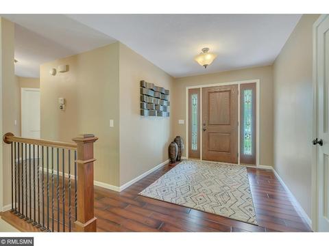 2211 Orchid Loop S, Saint Cloud, MN 56301 photo 2