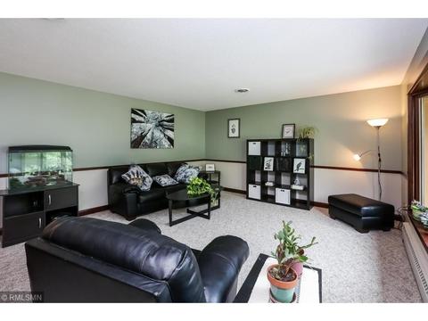 1505 Babbitt Ct, Faribault, MN 55021 photo 3