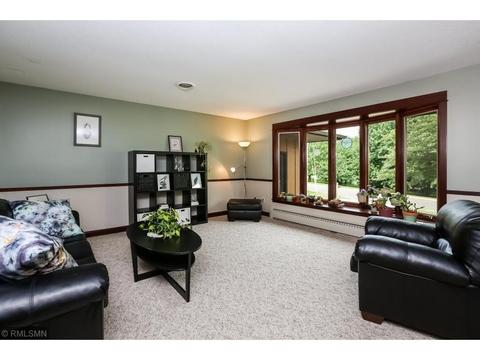 1505 Babbitt Ct, Faribault, MN 55021 photo 2