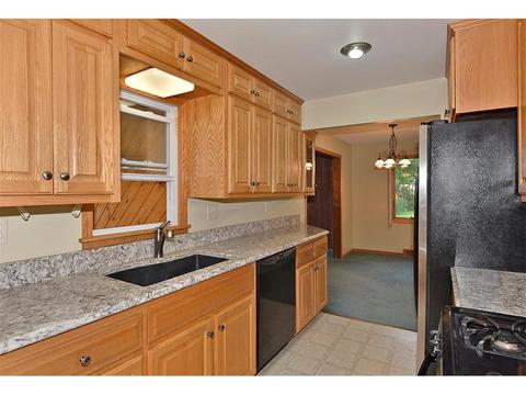 1005 Carlton Ave, Faribault, MN 55021 photo 3