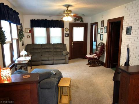 827 Willow St, Faribault, MN 55021 photo 3