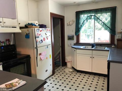 827 Willow St, Faribault, MN 55021 photo 6