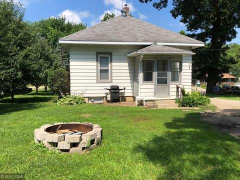 827 Willow St, Faribault, MN 55021 photo 2
