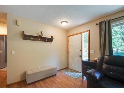 1479 Thomas Ln, Eagan, MN 55122 photo 3