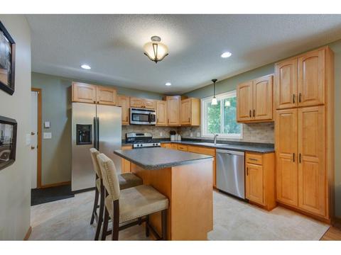 1479 Thomas Ln, Eagan, MN 55122 photo 8