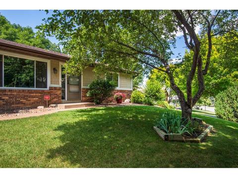 1479 Thomas Ln, Eagan, MN 55122 photo 2