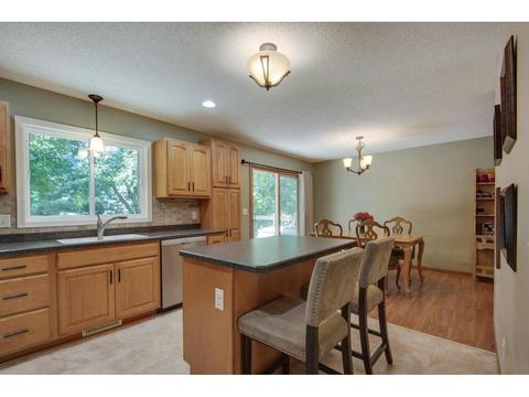 1479 Thomas Ln, Eagan, MN 55122 photo 10