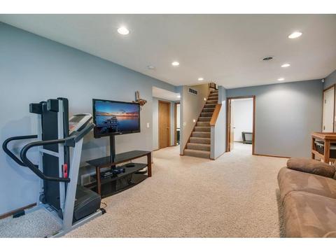1479 Thomas Ln, Eagan, MN 55122 photo 16