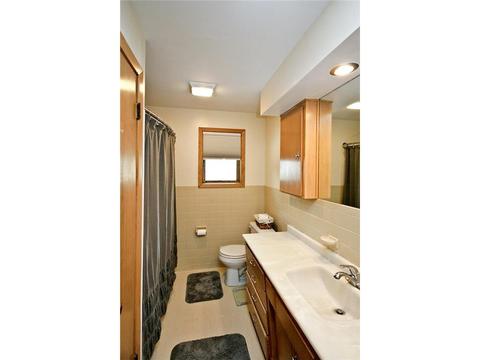 105 12th St E, Glencoe, MN 55336 photo 11