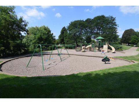 2058 Diffley Rd, Eagan, MN 55122 photo 16