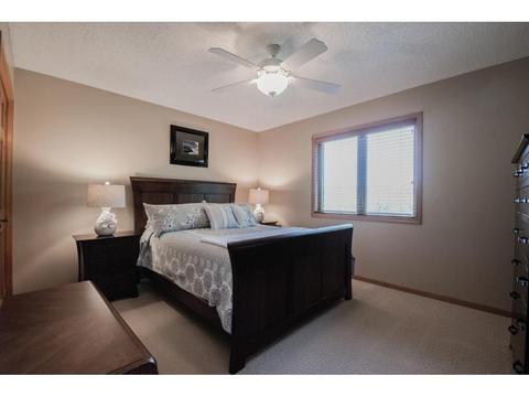 546 White Pine Way, Eagan, MN 55123 photo 9