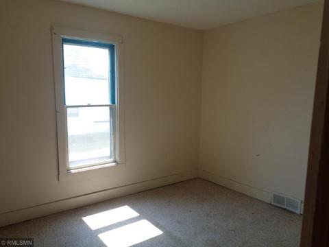 312 6th St SE, Staples, MN 56479 photo 10