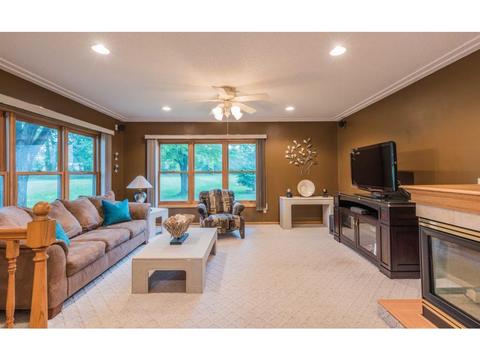 4156 Kingston Ct, Eagan, MN 55123 photo 17