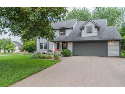 4156 Kingston Ct, Eagan, MN 55123 photo 2