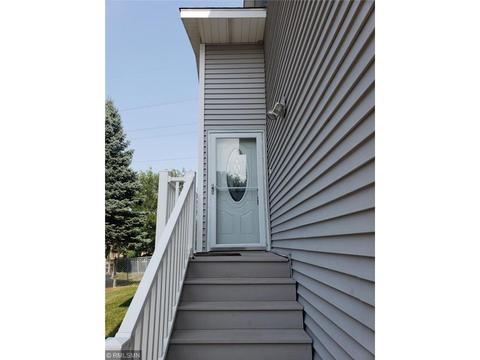 4386 Cinnamon Ridge Trl, Eagan, MN 55122 photo 2
