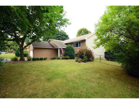 4835 Safari Pass, Eagan, MN 55122 photo 2