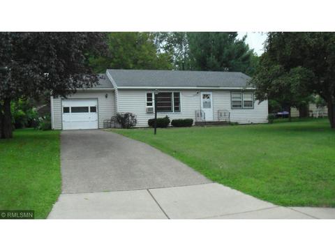 907 E Maple Ave E, Mora, MN 55051 photo 1