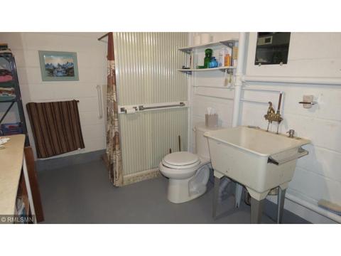 907 E Maple Ave E, Mora, MN 55051 photo 9