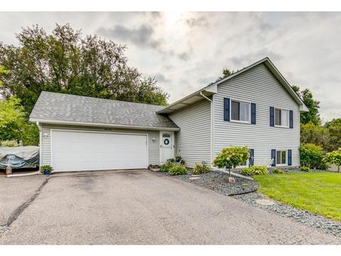 3926 Westbury Trl, Eagan, MN 55123 photo 1