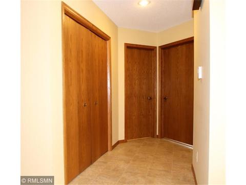 2905 Aurora Ln, Saint Cloud, MN 56303 photo 7