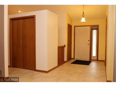 2905 Aurora Ln, Saint Cloud, MN 56303 photo 6