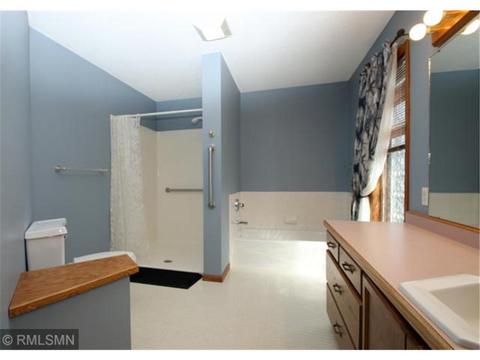 2905 Aurora Ln, Saint Cloud, MN 56303 photo 19